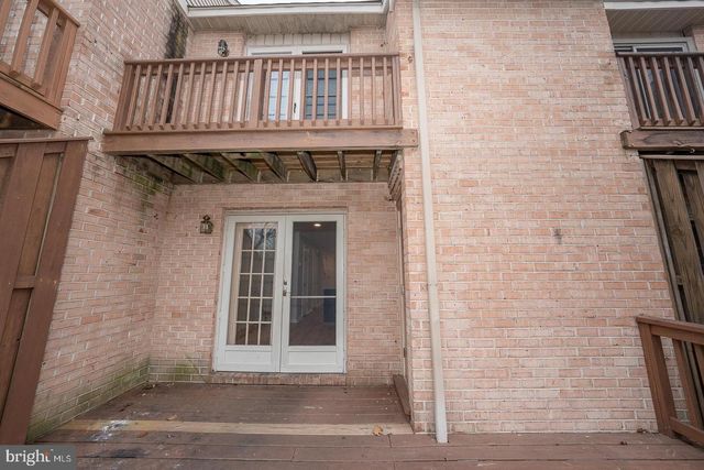 26 RAMPART DR, Chesterbrook, PA 19087