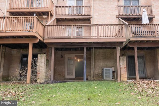 26 RAMPART DR, Chesterbrook, PA 19087