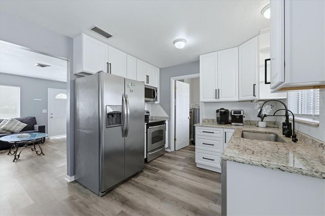 564 LEACH STREET, Englewood, FL 34223