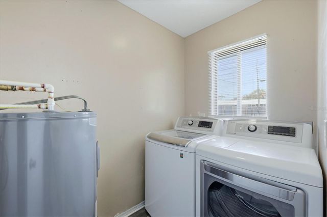 564 LEACH STREET, Englewood, FL 34223