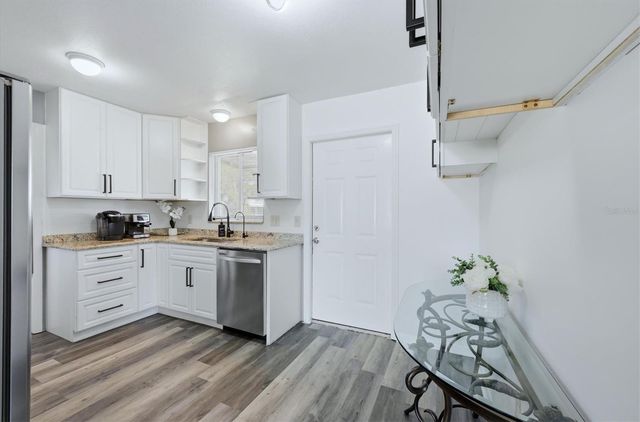 564 LEACH STREET, Englewood, FL 34223