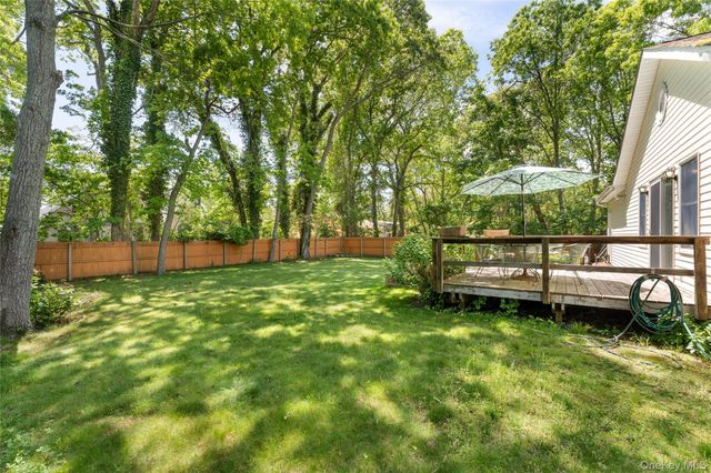 47 Suffolk Road, Hampton Bays, NY 11946