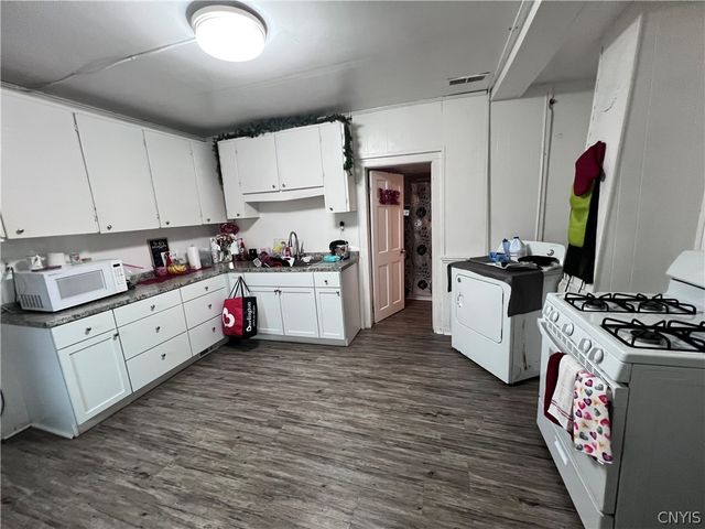 162 Oak Street, Binghamton, NY 13905