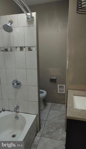 543 E WALNUT LN, Philadelphia, PA 19144