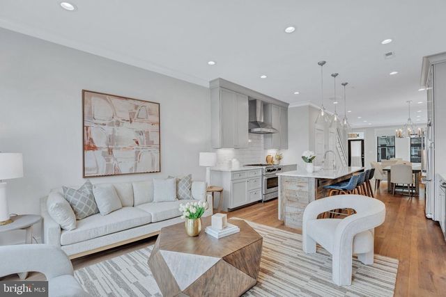 1622 E ST SE, Washington, DC 20003