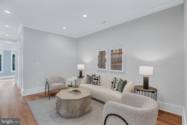 1622 E ST SE, Washington, DC 20003