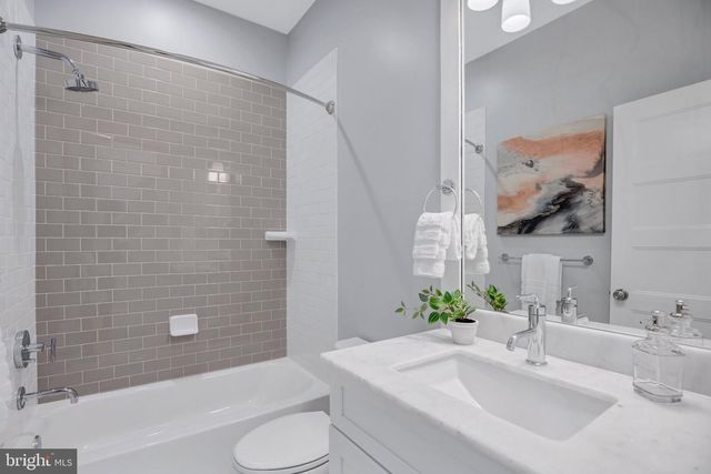1622 E ST SE, Washington, DC 20003