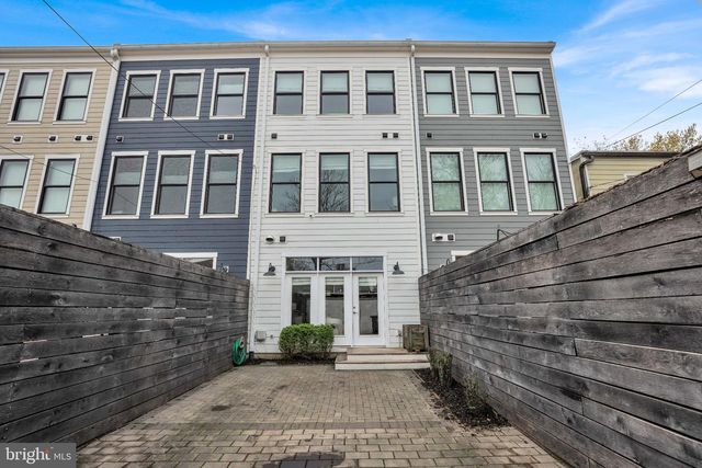 1622 E ST SE, Washington, DC 20003