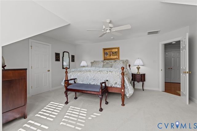 563 Hill Grove Rd, Manakin Sabot, VA 23103