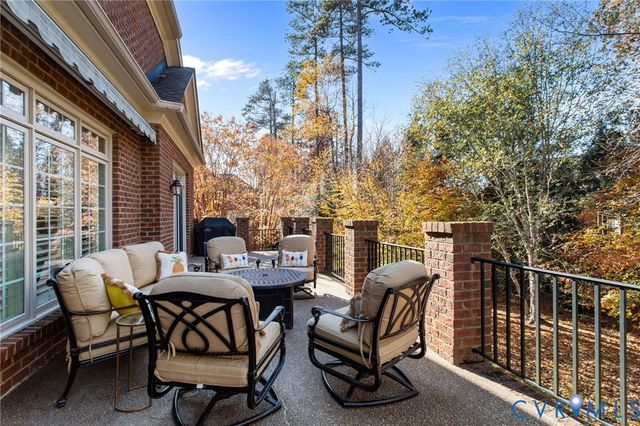 563 Hill Grove Rd, Manakin Sabot, VA 23103