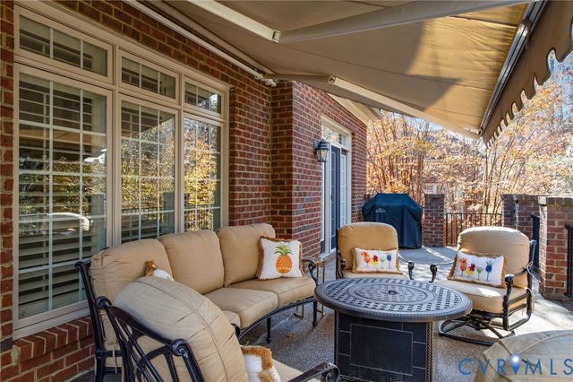 563 Hill Grove Rd, Manakin Sabot, VA 23103