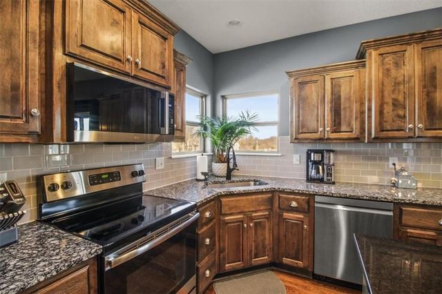 818 W Rader Street, Lone Jack, MO 64086