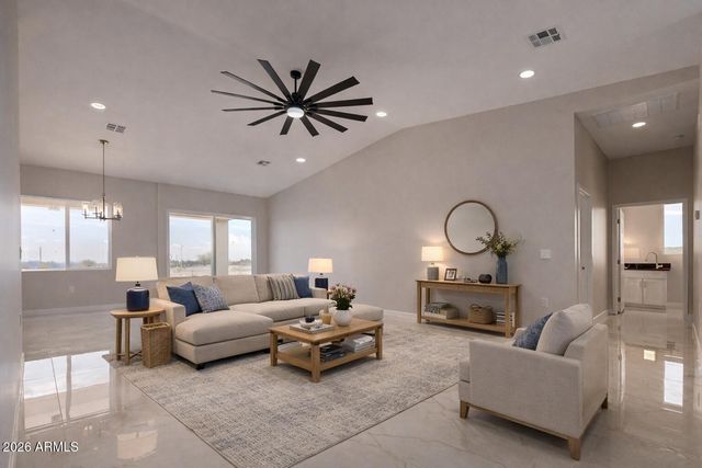 37182 W RAYMOND Street, Tonopah, AZ 85354