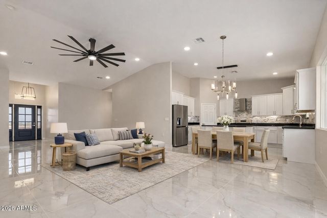 37182 W RAYMOND Street, Tonopah, AZ 85354