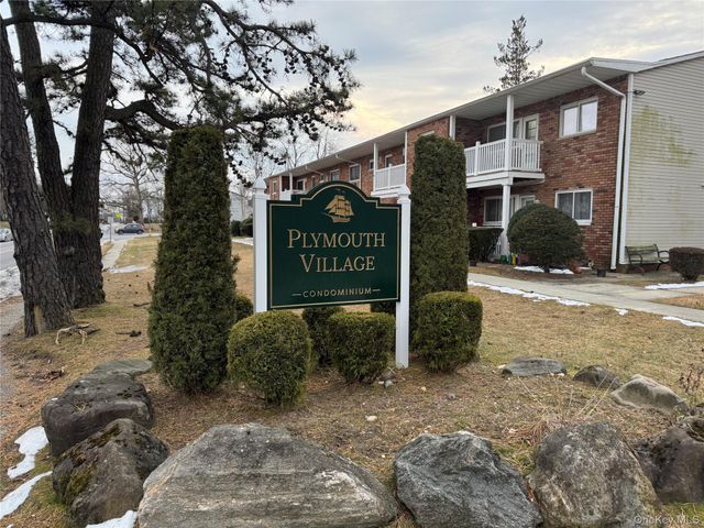 100 Hawthorne Avenue, Central Islip, NY 11722