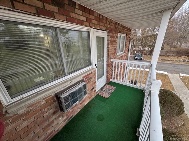 100 Hawthorne Avenue, Central Islip, NY 11722