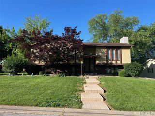 2226 Wendy Way Drive, Belleville, IL 62221