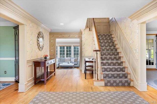 76 Shore Drive, Larchmont, NY 10538