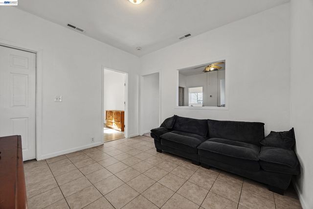 1010 W 4Th St, Antioch, CA 94509