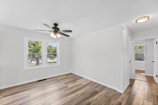 8319 W 77th Street, Overland Park, KS 66204