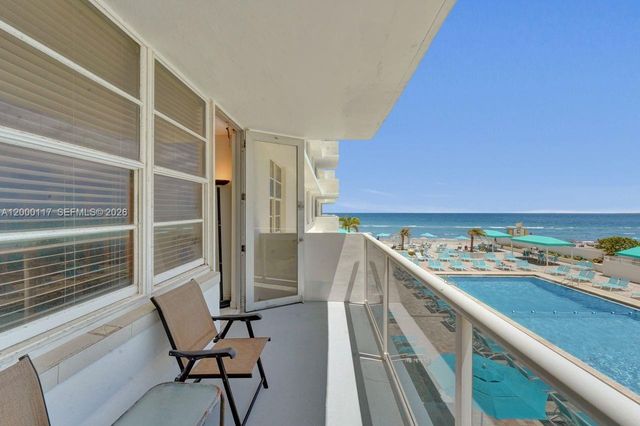 3725 S Ocean Dr 306, Hollywood, FL 33019