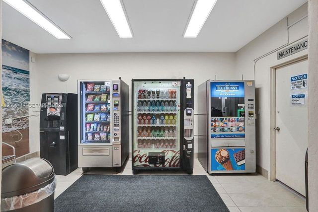 3725 S Ocean Dr 306, Hollywood, FL 33019