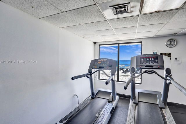 3725 S Ocean Dr 306, Hollywood, FL 33019