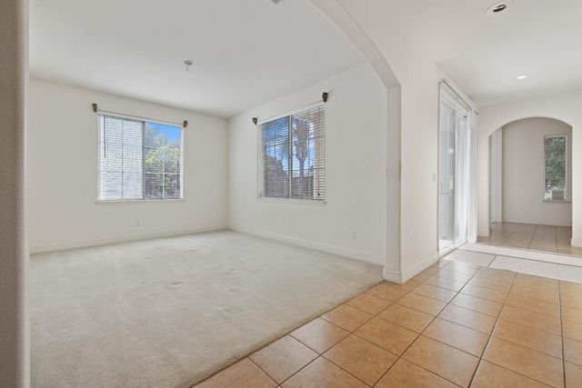 2208 Giant Oak Ln, Ceres, CA 95307