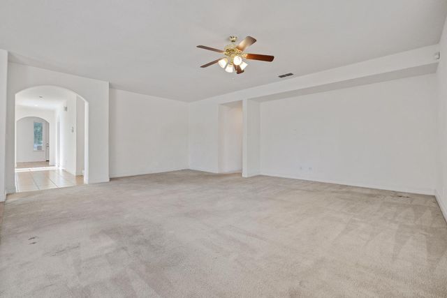 2208 Giant Oak Ln, Ceres, CA 95307