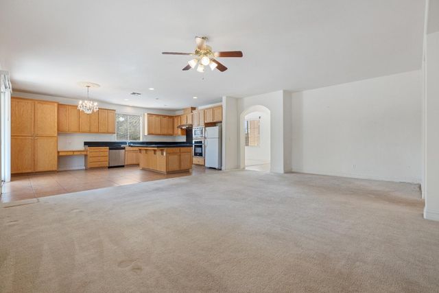 2208 Giant Oak Ln, Ceres, CA 95307