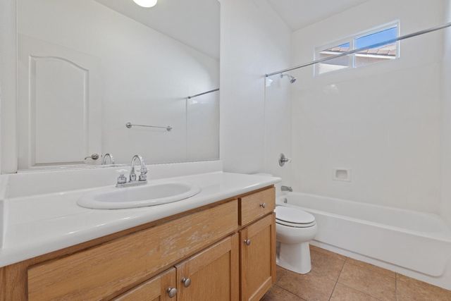 2208 Giant Oak Ln, Ceres, CA 95307