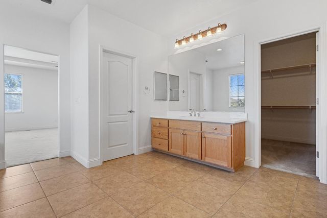 2208 Giant Oak Ln, Ceres, CA 95307