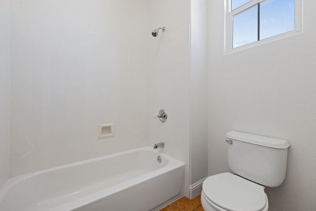 2208 Giant Oak Ln, Ceres, CA 95307