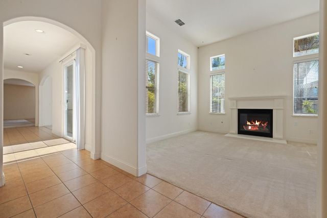 2208 Giant Oak Ln, Ceres, CA 95307