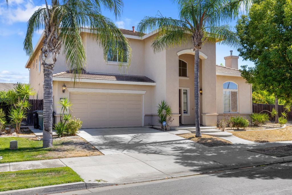 2208 Giant Oak Ln, Ceres, CA 95307