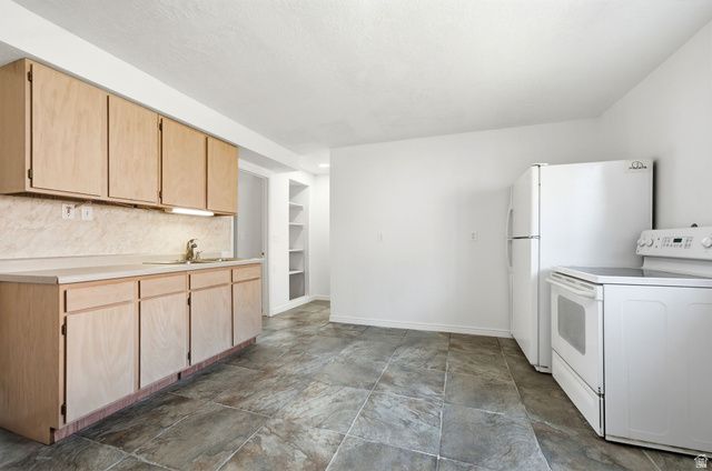 791 E 650 S, Centerville, UT 84014
