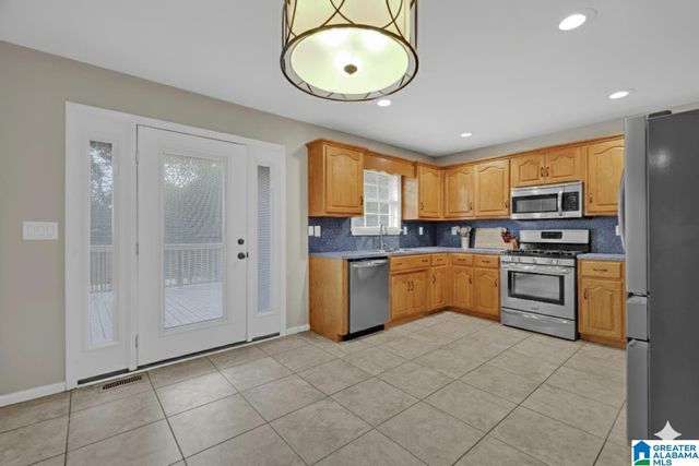 865 LUAL DRIVE, Fultondale, AL 35217