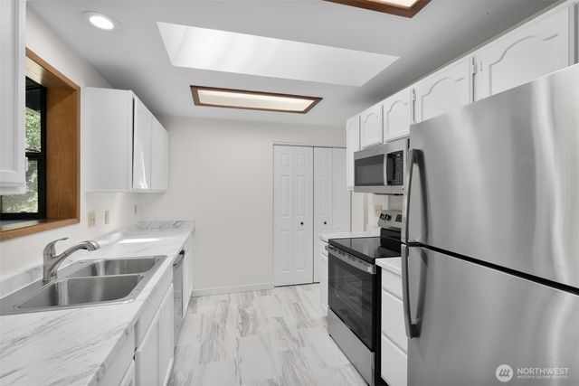 917 N 7th Avenue SW, Tumwater, WA 98512