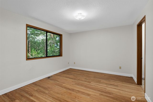 917 N 7th Avenue SW, Tumwater, WA 98512