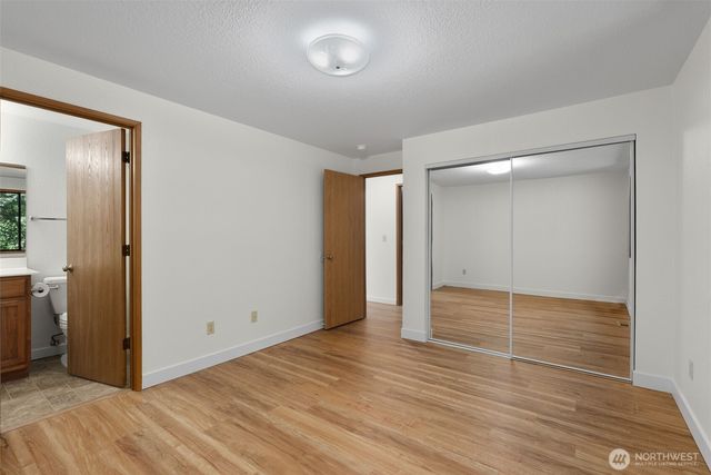 917 N 7th Avenue SW, Tumwater, WA 98512