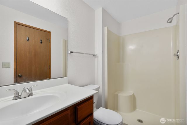 917 N 7th Avenue SW, Tumwater, WA 98512