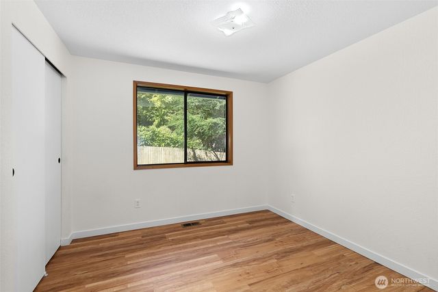917 N 7th Avenue SW, Tumwater, WA 98512