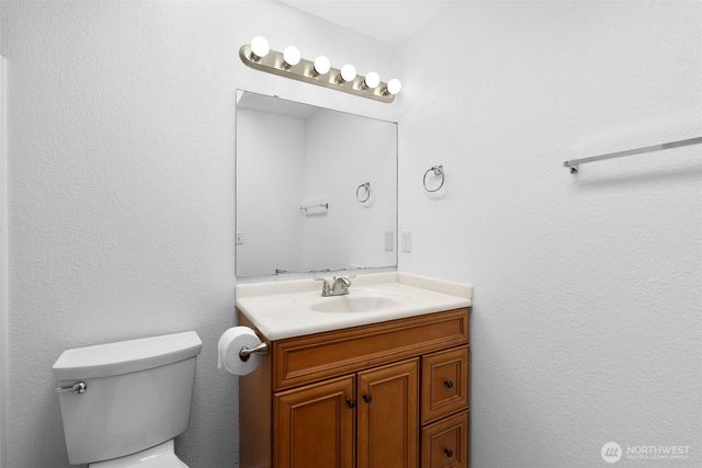 917 N 7th Avenue SW, Tumwater, WA 98512