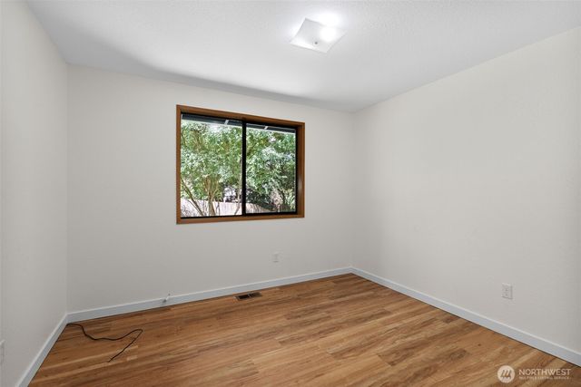 917 N 7th Avenue SW, Tumwater, WA 98512