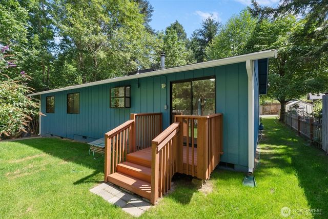 917 N 7th Avenue SW, Tumwater, WA 98512