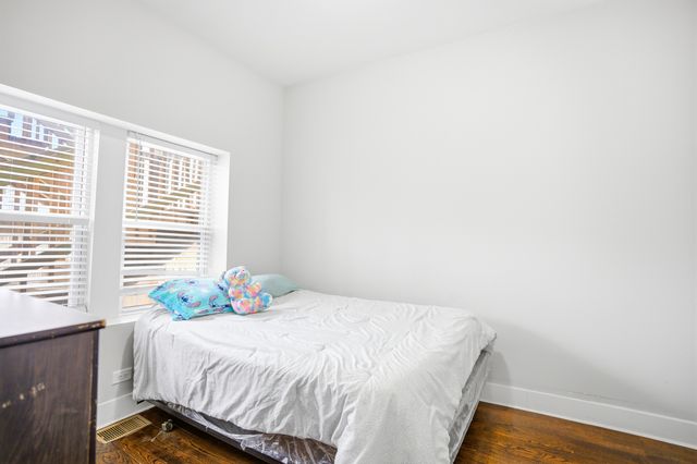 4214 W Wilcox Street, Chicago, IL 60624