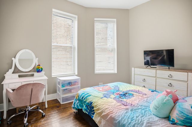 4214 W Wilcox Street, Chicago, IL 60624