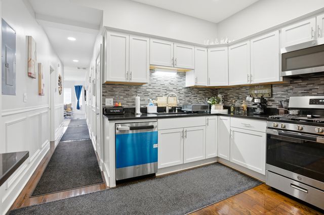 4214 W Wilcox Street, Chicago, IL 60624