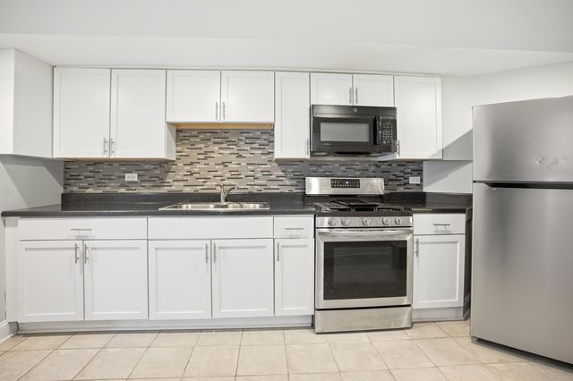 4214 W Wilcox Street, Chicago, IL 60624