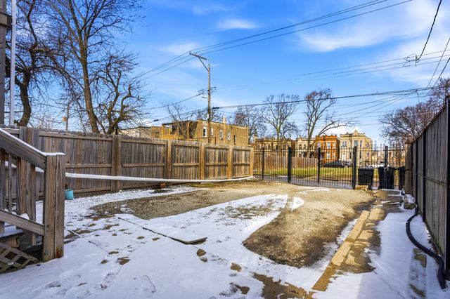 4214 W Wilcox Street, Chicago, IL 60624
